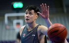 賀天舉新隊(duì)亮相，非遼籃，已至廣東。