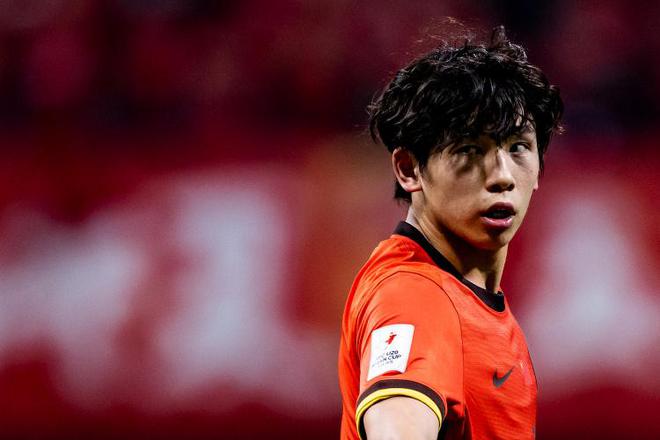 劉誠宇18歲，連續(xù)兩場失國足名單，仍需等機會。